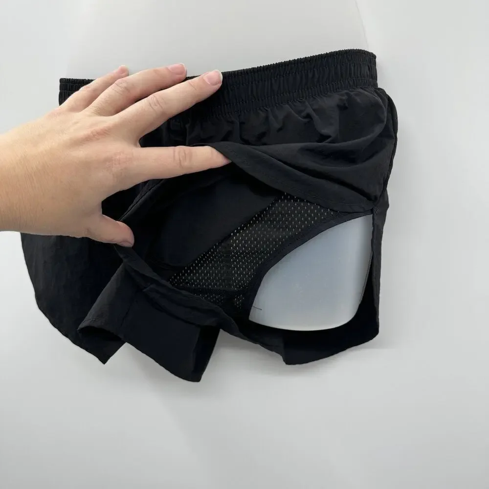 Aritzia TNA Sunny Short Sz XS Black Mid-Rise Wide-leg Dolphin Short Lined 2